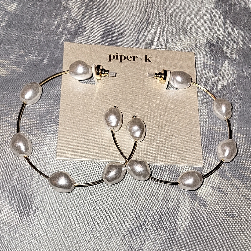 Piper K Pearl Hoop Earrings Brand New TL Rt Ls